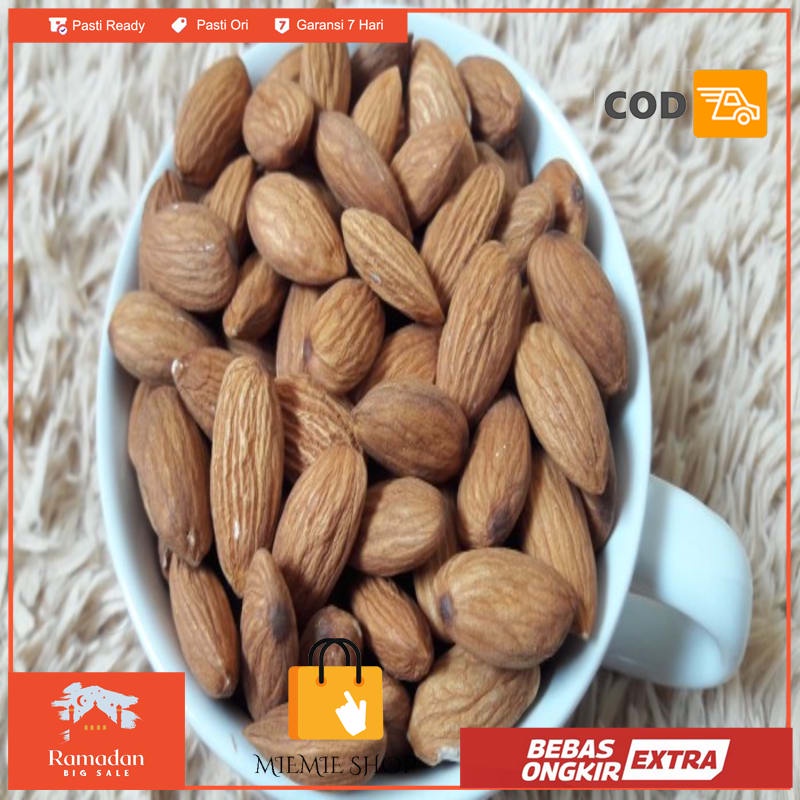 

Natural Almond 1 Kg Whole RAW / Mentah kulit ari / kacang almon 1000gr