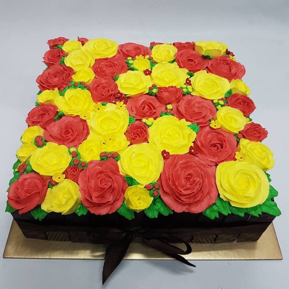 

Kue Birthday Kotak Bunga