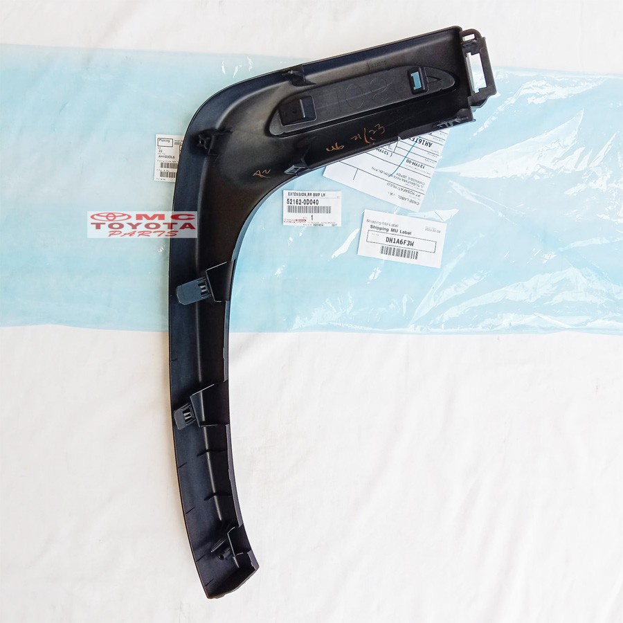 Lis List Extension Bumper belakang Kiri Toyota Sienta 52162-0D040