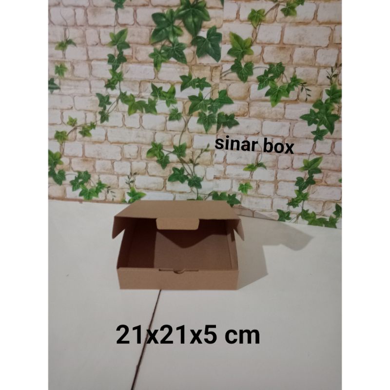 

KARDUS UK. 21x21x5 CM....DIE CUT KARTON BOX UNTUK KOTAK BAJU-AKSESORIS-SOUVENIR DLL MODEL BOX PIZZA