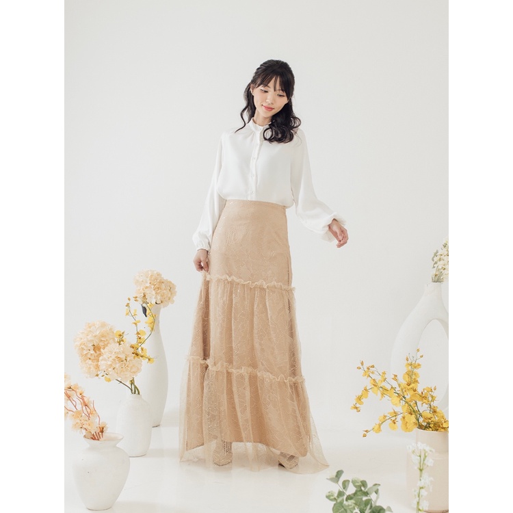 Kadaka B-0195 Rok Maxi Wanita Long Skirt Ruffle Satin Chantilly Lace