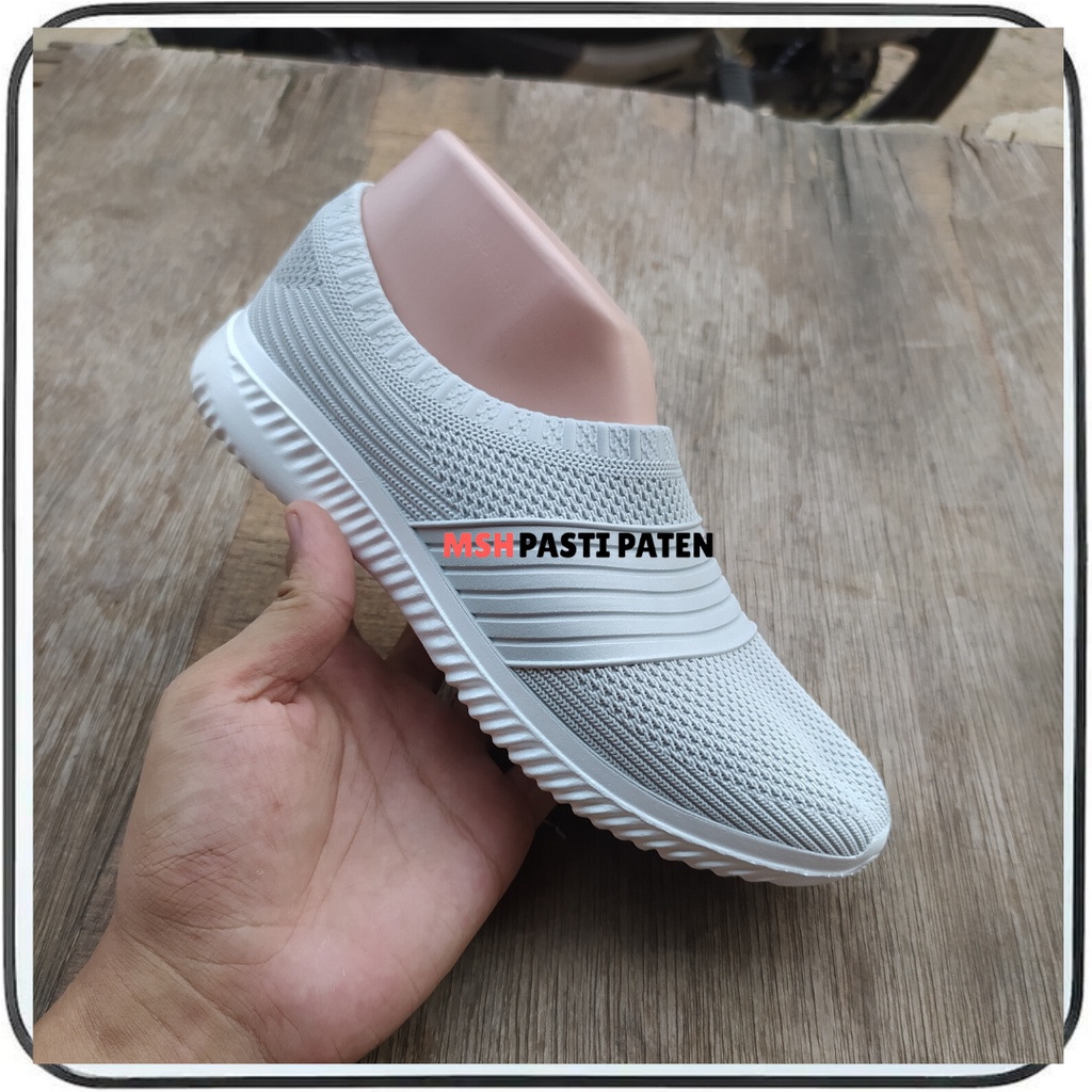 Sepatu karet slip on wanita Sepatu yumeida 22015 ukuran 37-1