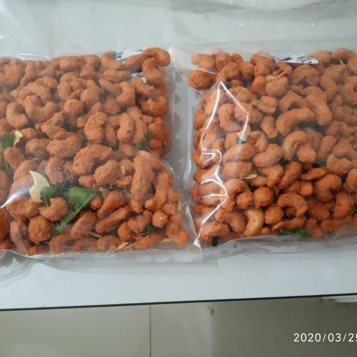 

KACANG MEDE GORANG GRADE 1 RASA THAILAND (ADA DAUN JERUK) 1 KG