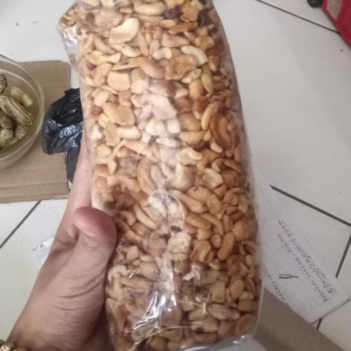 

KACANG METE PATAHAN MATENG