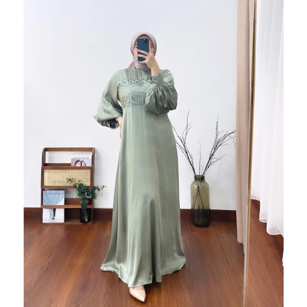 SYAHNAZ GAMIS LEBARAN KOMBINASI BROKAT MAXI DRESS WANITA SATIN SILK PREMIUM (MGA)