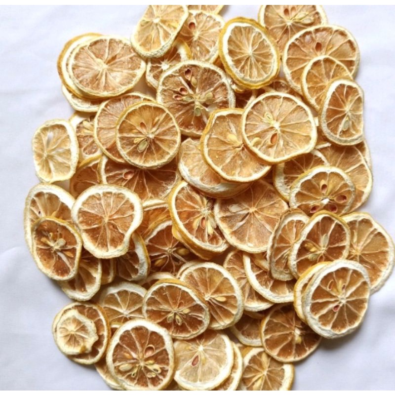 

DRIED LEMON SLICE / LEMON KERING IRIS 100 Gram ( WARNA TIDAK GOSONG )