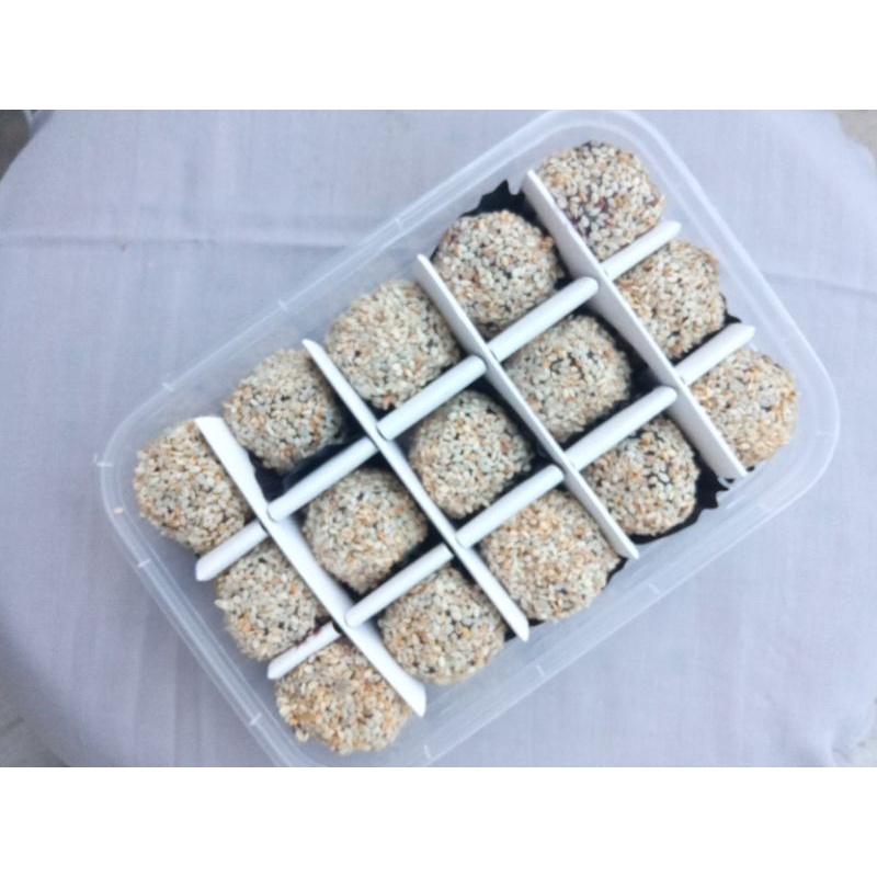 

Mochi ketan hitam kacang wijen isi 15 pcs