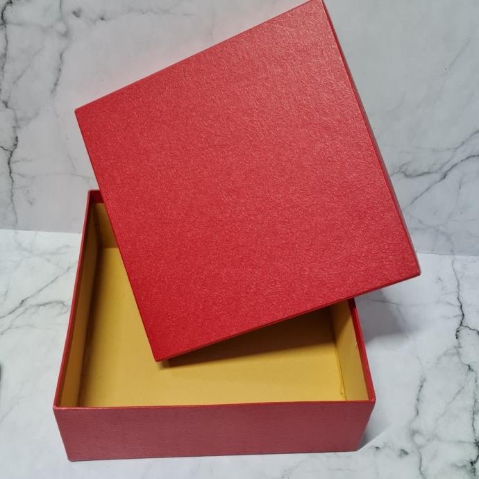 

:0:0:0] Hard Box polos 20x20x8cm / kotak kue lapis / hamper lamaran