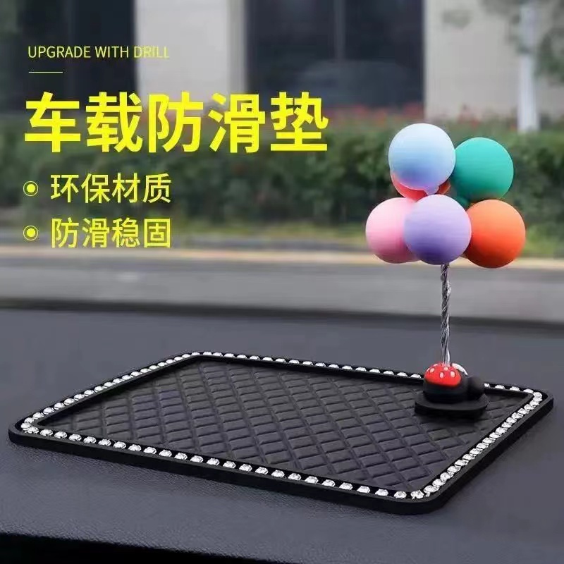 Alas / Tatakan Anti Selip slip Mat Dashboard Mobil Bingkai Bling Bling