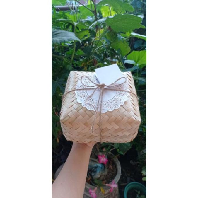 

Dijual Hampers Pempek | 60 Pcs Pempek Campur+Cuko Botol+Besek Kanibelaa2