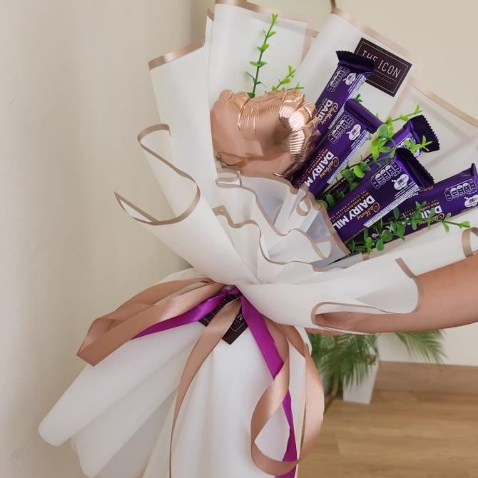 buket snack wisuda | buket cadbury | buket cokelat cadbury valentine