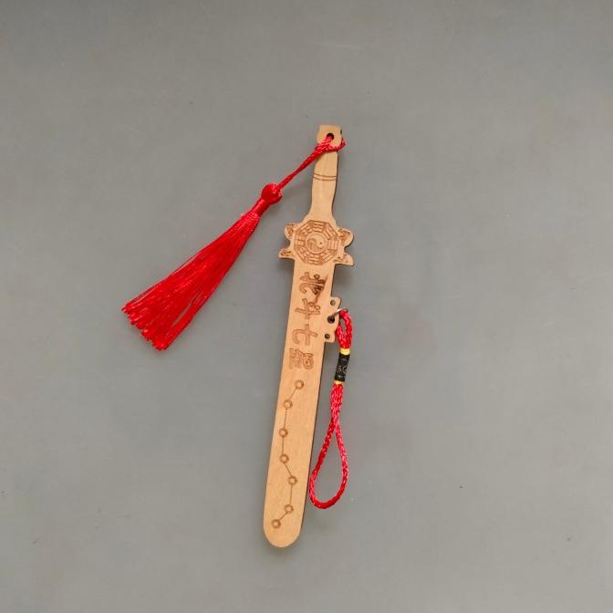 best produk] pedang 7 bintang kecil gantungan pedang kayu bei dou qi xing feng shui