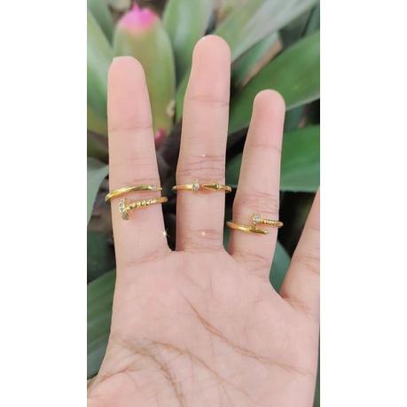 Cincin Paku Emas Muda