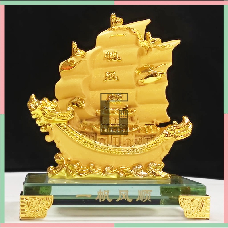 Pajangan Patung Meja Kantor Kado Hadiah Miniatur Mainan Perahu Kapal Layar Pinisi Naga Air Laut Benda Gelang Fengshui Fengsui Feng Shui Rejeki Rezeki Hoki Emas Gold Amulet Keberuntungan Kekayaan Makmur Batu Resin Rupang Tasbih Buddha Budha Statue Necklace