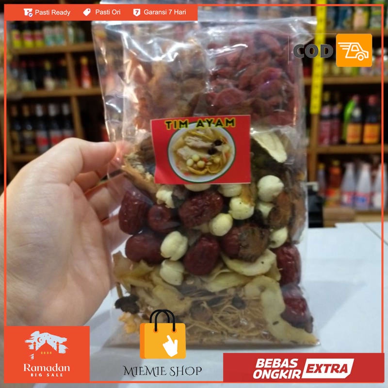 

Tim ayam Obat/ Ramuan Sup Tim Ayam Tiongkok dengan Akar Ginseng