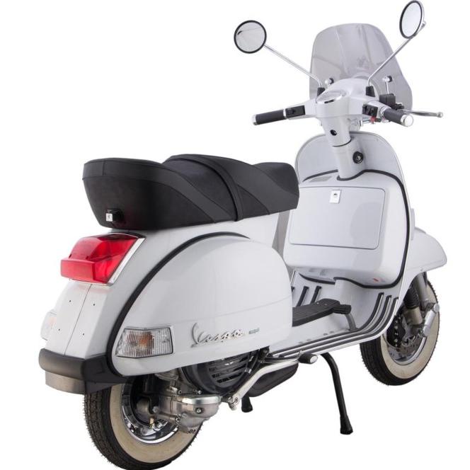 Jok Vespa King&Queen Spam Import Original