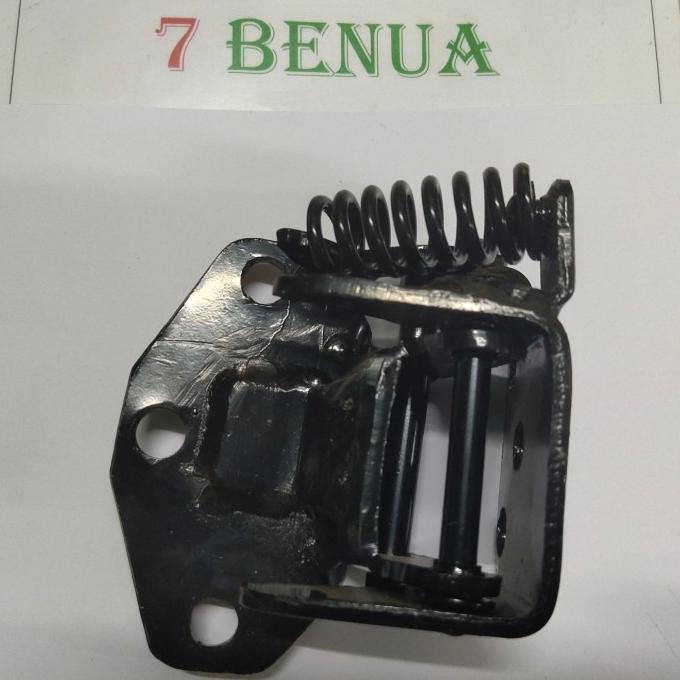 Engsel Pintu Mobil Depan Bawah Kiri Kijang Super Rover Grand Jantan