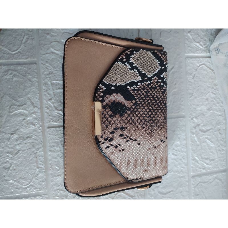 tas selempang Berrybenka original