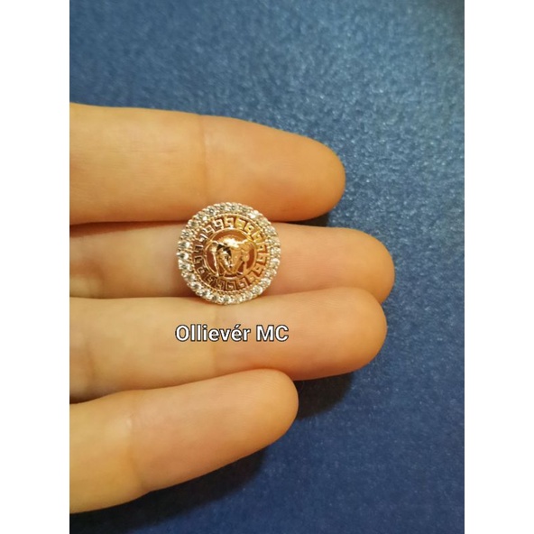 Liontin Mainan Kalung Versace