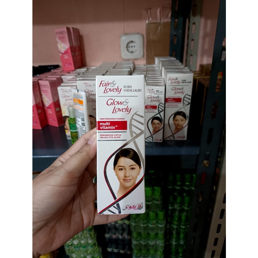 Fair &amp; Lovely - Glow &amp; Lovely Cream Multivitamin - Krim Pencerah Wajah 46gr