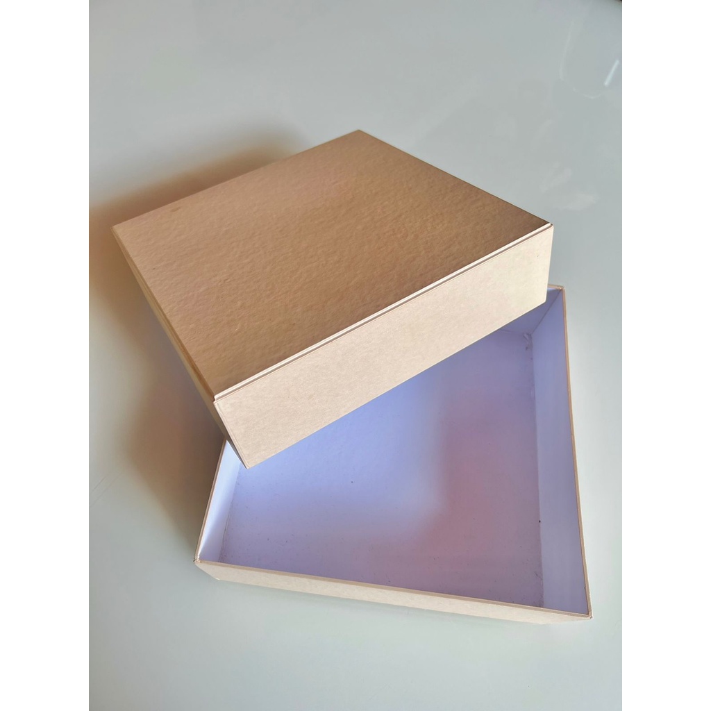 

READY STOCK Hard Box Pita/ Box Hampers/ Kotak Kado