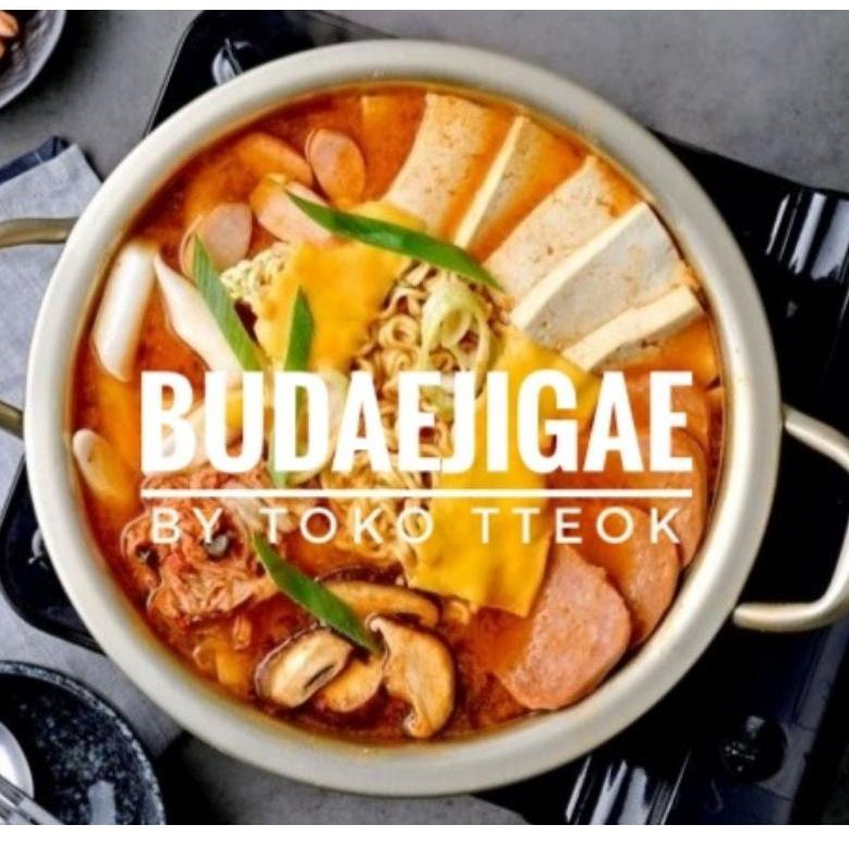 

♠ BUDAE JJIGAE BUDAEJIGAE MIE KUAH DENGAN ANEKA BASO SEAFOOD ARMY STEW