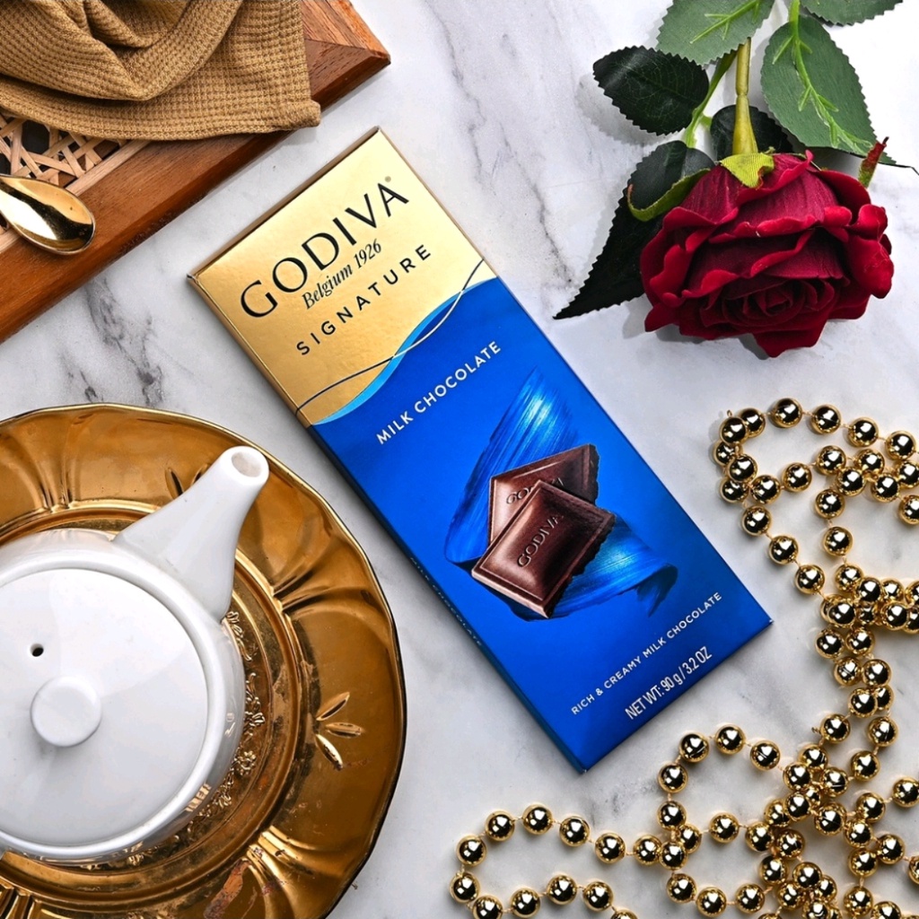 [SALE] Godiva Signature Chocolate Tablet 90g - EXP 2024