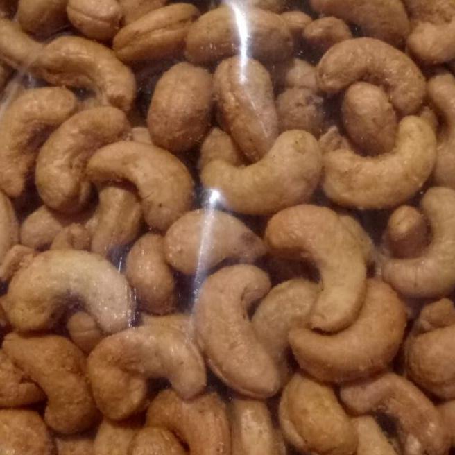 

Kacang Mede Asin Ringan Panggang Super Jumbo 500Gram Yesicamart