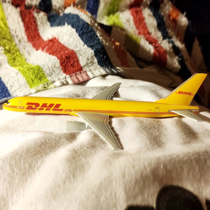 HOT SALE PROMO MINIATUR DIECAST PESAWAT TERBANG BOEING 757 B757 BAHAN UN 16CM TERMURAH