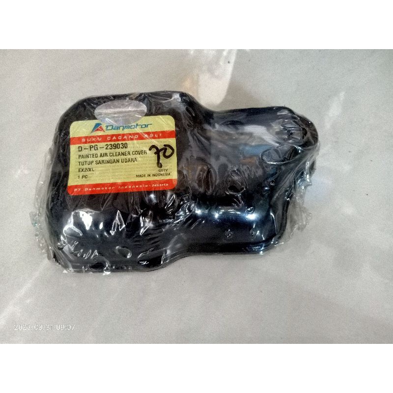 Tutup karbu vespa excel exclusif