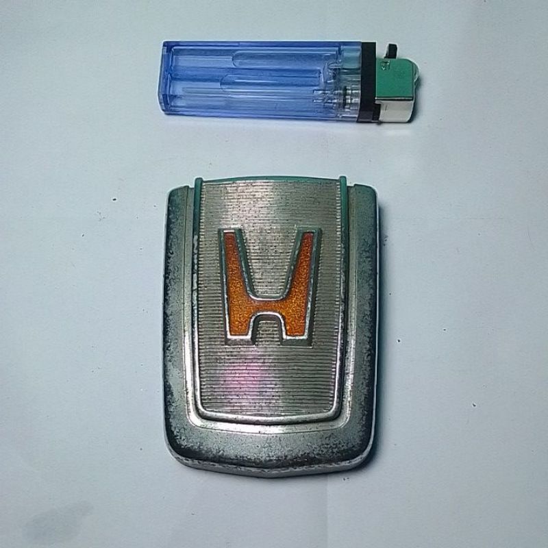 emblem logo simbol grill depan honda civic deluxe 1979 original second