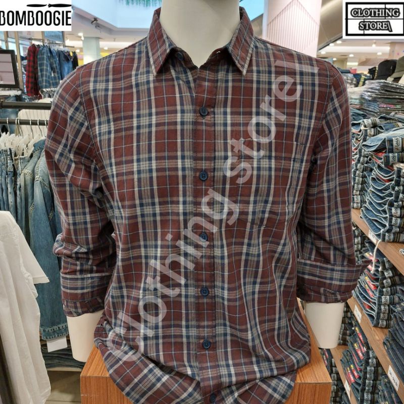 BOMBBOOGIE ORIGINAL kemeja pria lengan panjang merah 24845B5NQ