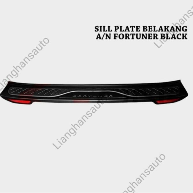 SILLPLATE BELAKANG TOYOTA FORTUNER LAMA WITH REFLECTOR