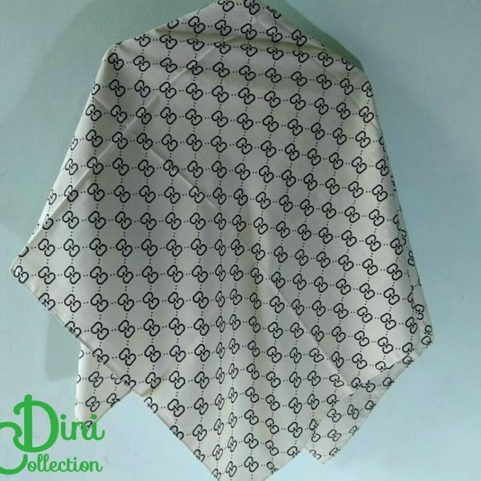 Jilbab Wolfis Segi Empat Motif Branded Gucci