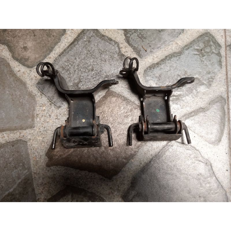 engsel jok sonic 150r dudukan jok sonic150r