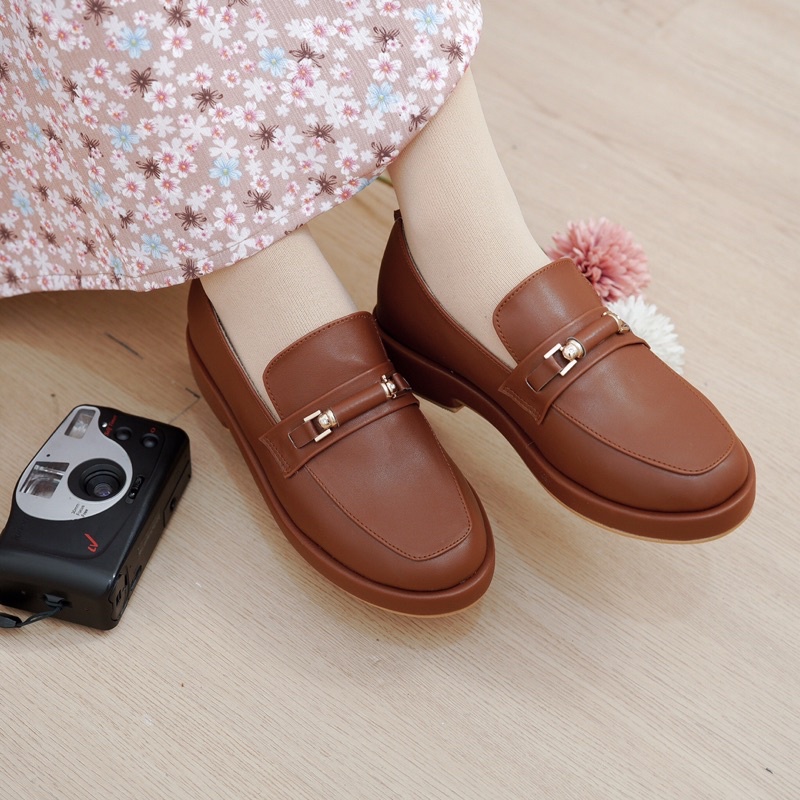 JANE LOAFERS - Sepatu wanita/ Heels wanita / Loafers wanita