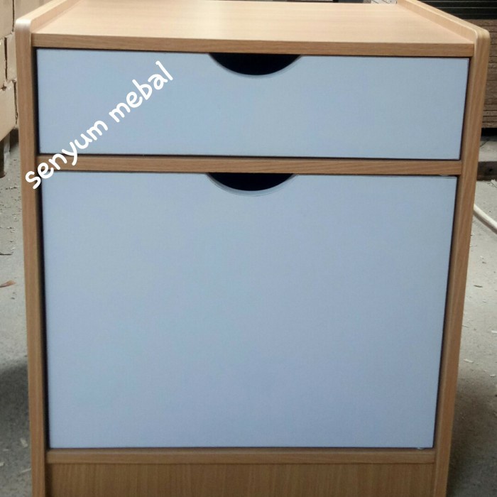 Terlaris Nakas Meja Kecil Meja Kamar Lemari Kecil