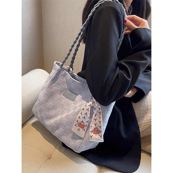 Sera baru berkapasitas besar tas wanita kasual all-match kanvas tas bahu ceruk berkualitas tinggi kelas tekstur tas jinjing komuter