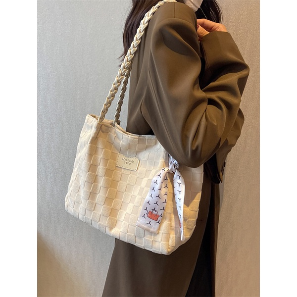 Sera baru berkapasitas besar tas wanita kasual all-match kanvas tas bahu ceruk berkualitas tinggi kelas tekstur tas jinjing komuter