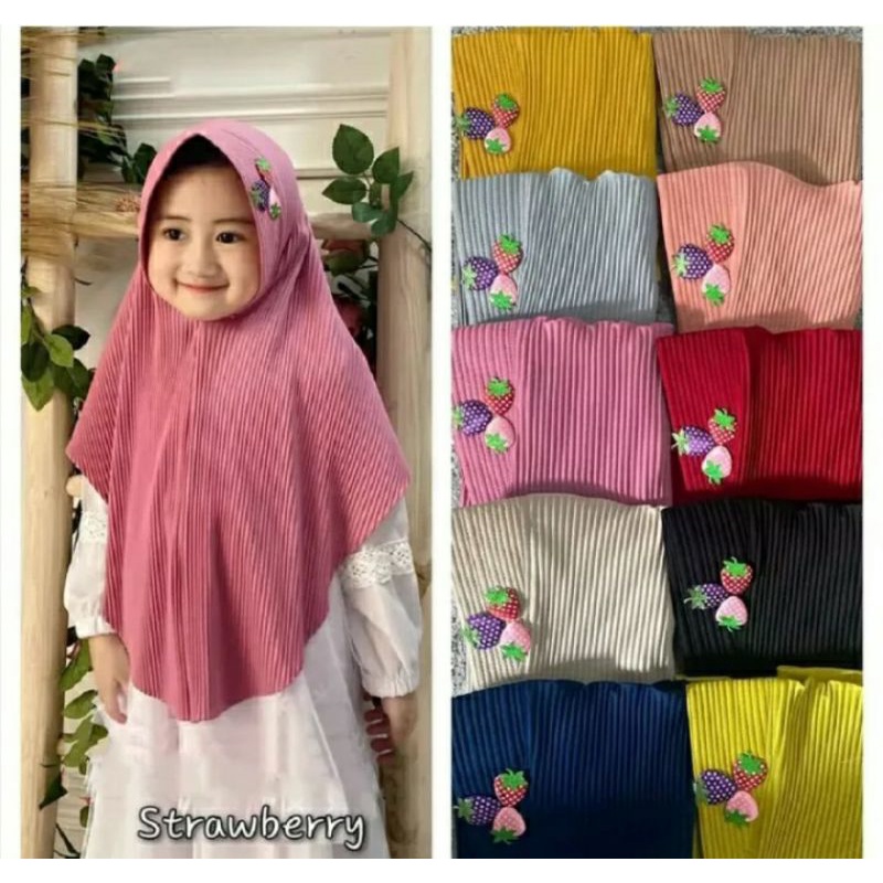 kerudung plisket anak strawberry