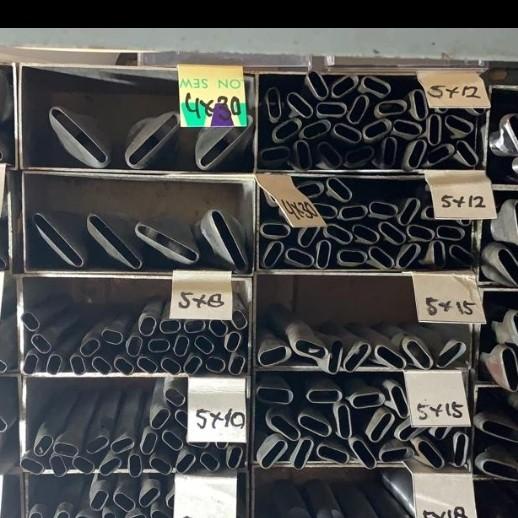 

Terlaris Plong Pembolong Oval 4Mm X 30Mm