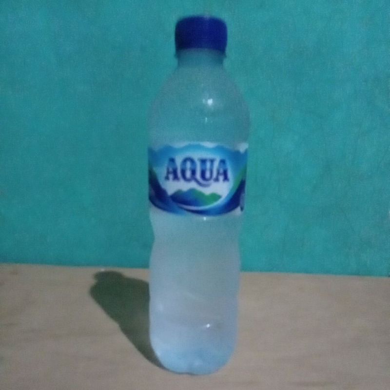 

Air Mineral AQUA 600 ml Eceran