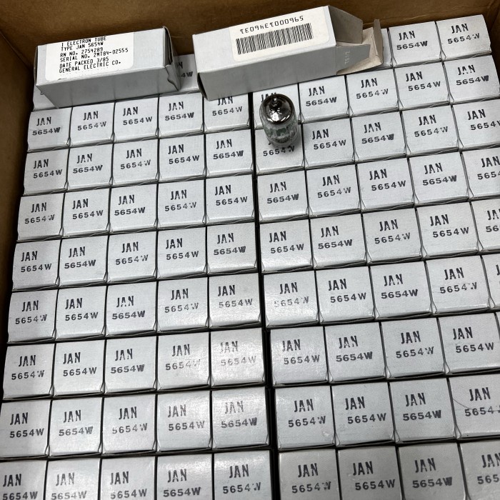 Terlaris Jan 5654W Ge / 5654 / 6Ak5 / 6096 /6J1 Tube Tabung Match Pair