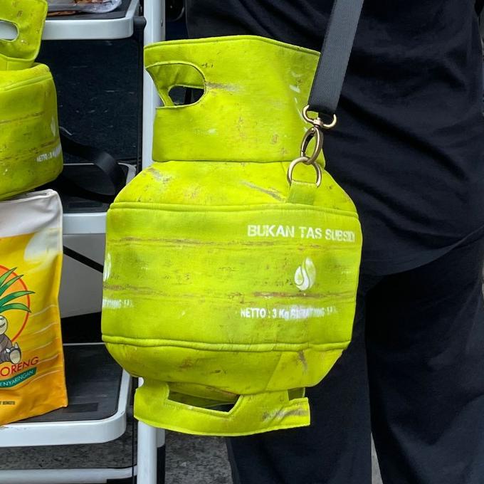 Tas Bentuk Tabung Gas Hijau LPG Ijo Elpiji Melon Karatan Viral Lucu