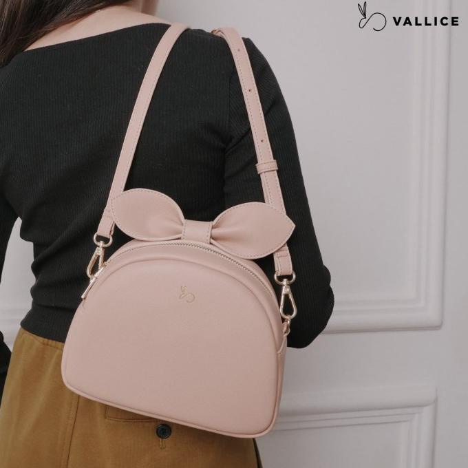 Vallice Alice Bag