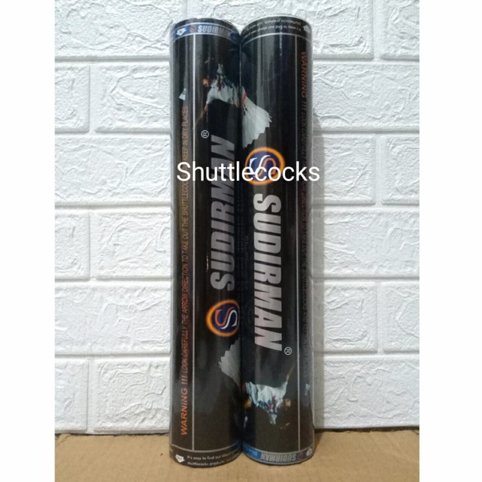 Shuttlecock Sudirman Hitam