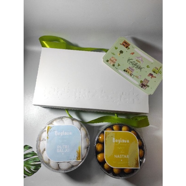 

Paket GROSIR 170rb Minimal 2 Box - Hampers Lebaran Ziyan Luxury isi 2 Toples 1 Kg