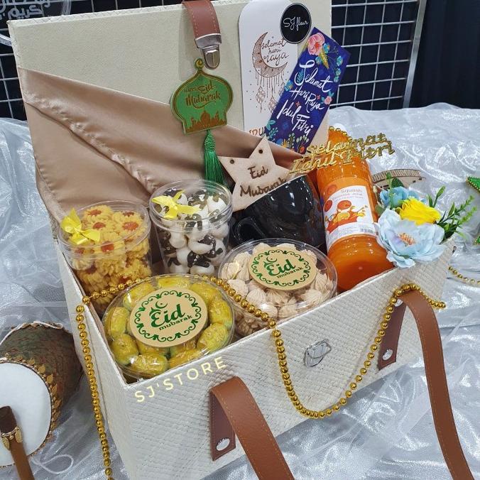 

Paket box hampers lebaran kue kering toples murah 21