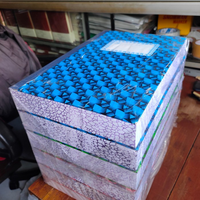 

Sale buku folio 500 lembar bintang obor /BUKU TULIS SEKOLAH/BUKU TULIS SIDU/BUKU TULIS AESTHETIC