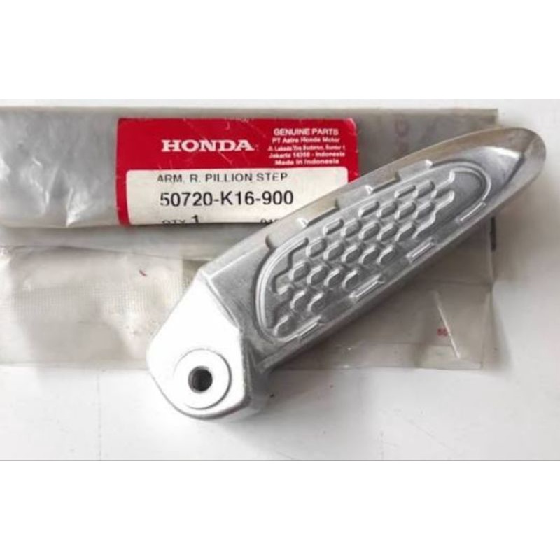 Footstep Belakang Kanan Pijakan Kaki belakang Honda Scoopy Original